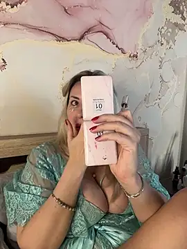 LanaShockk online show from 04-08-26, 02:40