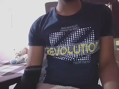 KissesBoyAD online show from 10-13-25, 07:15