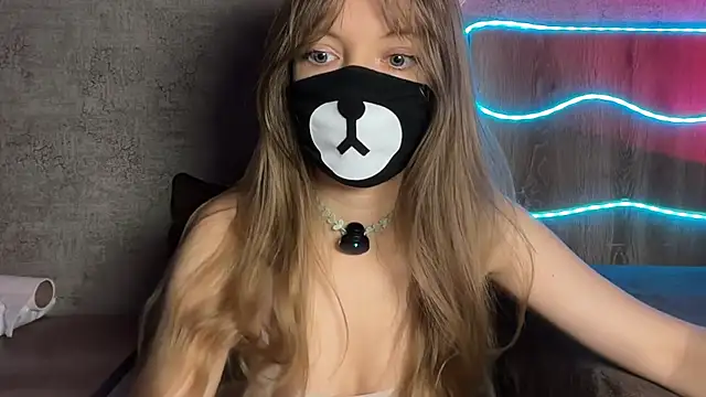 Snapshot of Your_Little_Bear chatting on 06-16-26, 01:05 Your Little Bear online show from 06-16-26, 01:05
