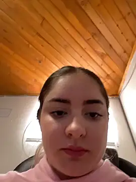 imlindapink online show from 04-11-26, 07:17