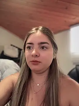 imlindapink online show from 10-27-25, 04:19