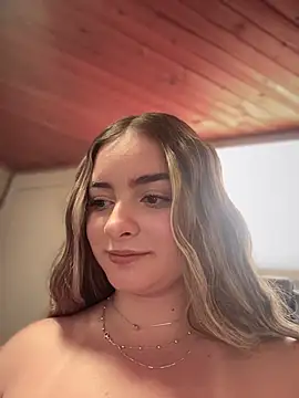 imlindapink online show from 10-24-25, 05:34