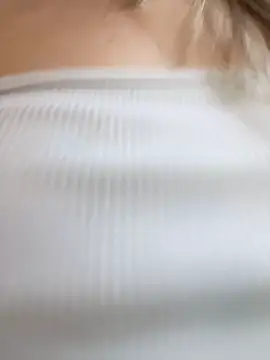 imlindapink online show from 03-26-26, 05:11