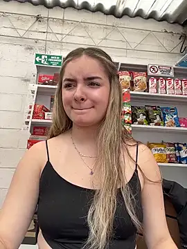 imlindapink online show from 02-09-26, 05:33