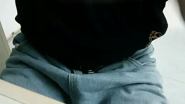 Snapshot of XiaoGuoGuo284512 chatting on 02-28-26, 02:11 XiaoGuoGuo284512 online show from 02-28-26, 02:11