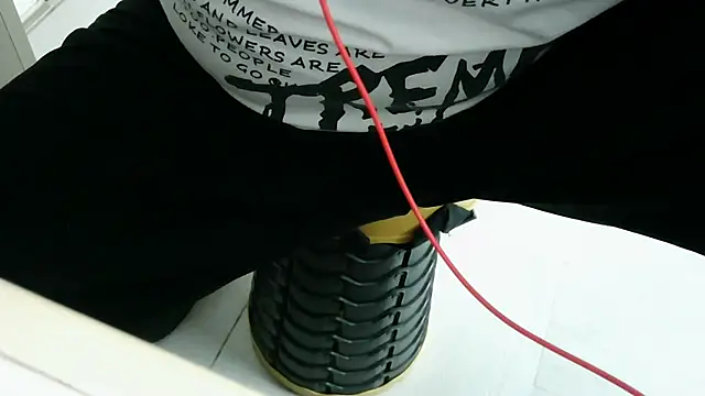 Snapshot of XiaoGuoGuo284512 chatting on 12-23-25, 01:49 XiaoGuoGuo284512 online show from 12-23-25, 01:49