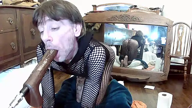 MaxJr8008 online show from 11-03-25, 08:51