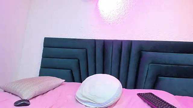 Snapshot of LisaWhite_ chatting on 01-16-25, 12:55 LisaWhite online show from 01-16-25, 12:55