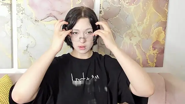 fiamoory online show from 03-12-26, 08:40