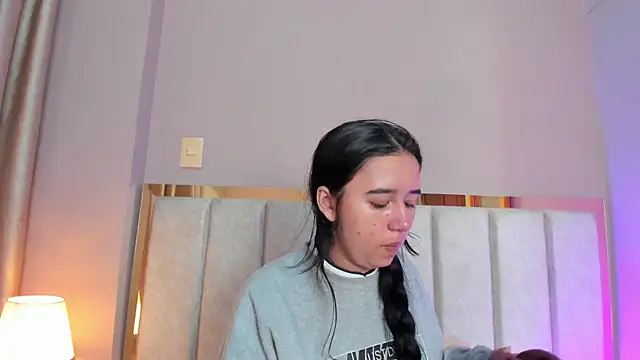 Snapshot of LaraGoldd chatting on 02-07-26, 12:29 LaraGoldd online show from 02-07-26, 12:29