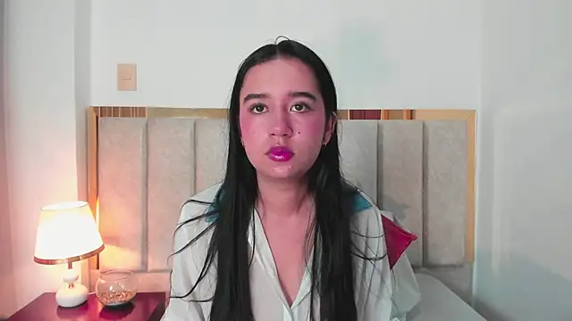 LaraGoldd online show from 09-30-25, 11:00