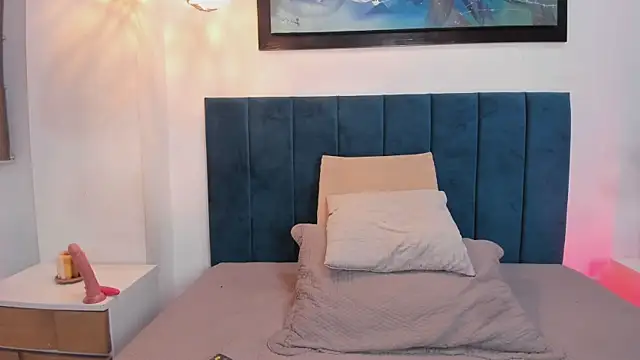 LaraGoldd online show from 09-20-25, 12:26