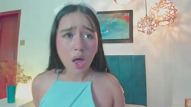 LaraGoldd online show from 10-08-25, 12:23