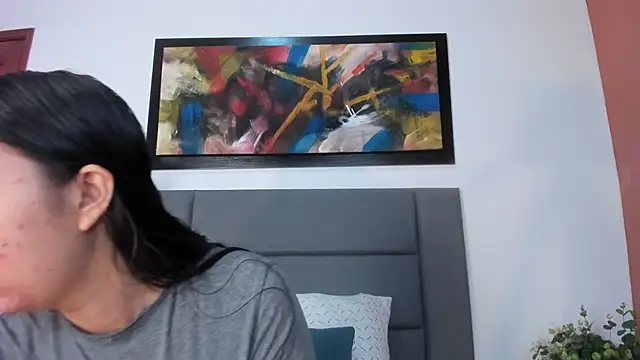 Snapshot of LaraGoldd chatting on 01-31-26, 11:47 LaraGoldd online show from 01-31-26, 11:47