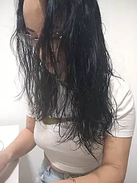 Snapshot of saidaskye chatting on 01-14-26, 04:43 saidaskye online show from 01-14-26, 04:43