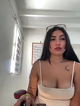 Snapshot of zamanthapalmer1 chatting on 02-01-25, 02:13 zamanthapalmer1 online show from 02-01-25, 02:13