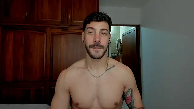 Guyinthemountain online show from 07-29-26, 02:49