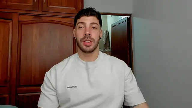 Guyinthemountain online show from 07-15-26, 01:40