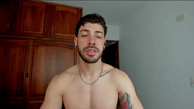 Guyinthemountain online show from 07-10-26, 03:56