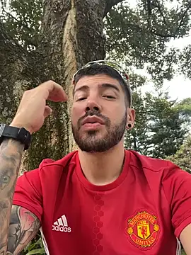 Guyinthemountain online show from 09-17-25, 06:10