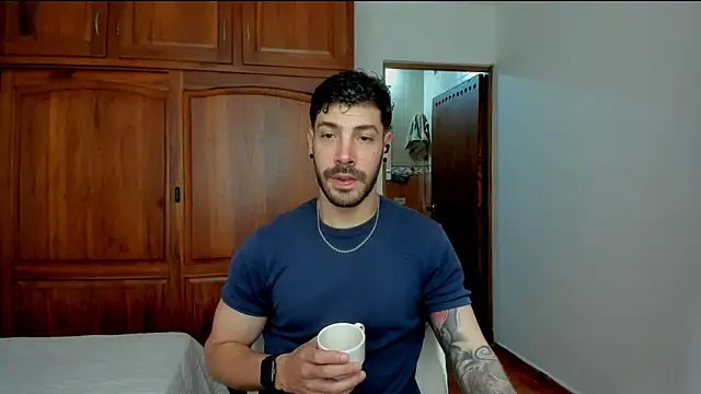 Guyinthemountain online show from 07-23-26, 02:46