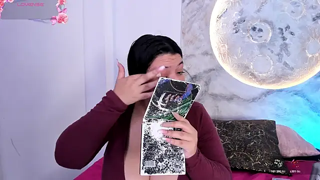 JulietaKane online show from 12-02-25, 04:58