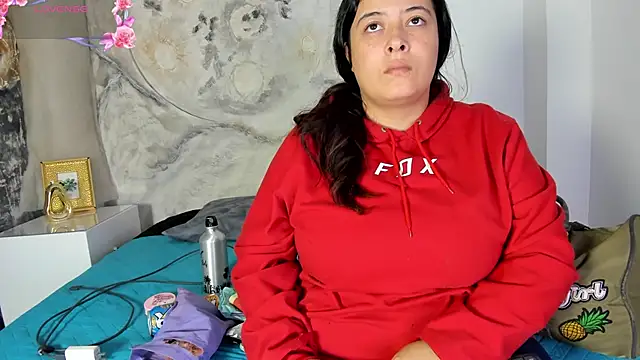 JulietaKane online show from 12-05-25, 04:55