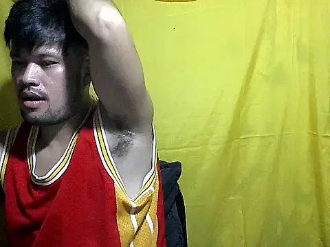 Snapshot of HairyHottestpinoyHandsome chatting on 05-21-26, 02:36 HairyHottestpinoyHandsome online show from 05-21-26, 02:36