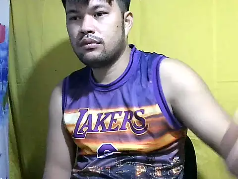 Snapshot of HairyHottestpinoyHandsome chatting on 05-23-26, 04:39 HairyHottestpinoyHandsome online show from 05-23-26, 04:39