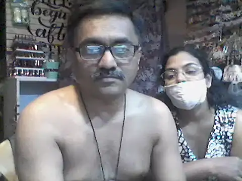 Snapshot of LOVEGURU_D chatting on 03-19-25, 10:22 LOVEGURU D online show from 03-19-25, 10:22