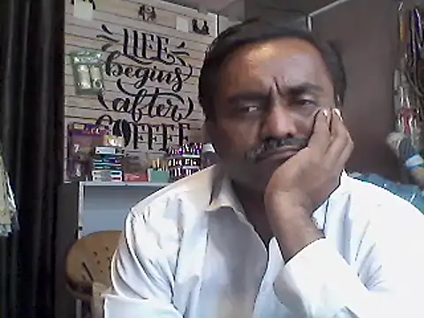Snapshot of LOVEGURU_D chatting on 03-03-25, 10:06 LOVEGURU D online show from 03-03-25, 10:06