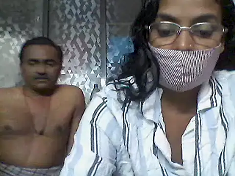 Snapshot of LOVEGURU_D chatting on 01-24-25, 08:00 LOVEGURU D online show from 01-24-25, 08:00