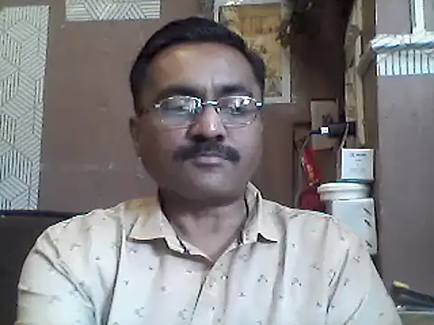 Snapshot of LOVEGURU_D chatting on 12-31-24, 06:37 LOVEGURU D online show from 12-31-24, 06:37