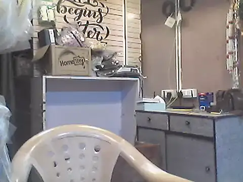 Snapshot of LOVEGURU_D chatting on 02-05-25, 04:36 LOVEGURU D online show from 02-05-25, 04:36