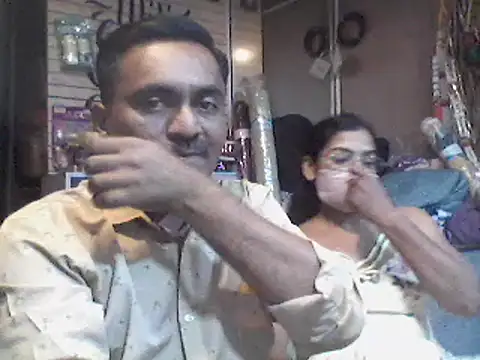 Snapshot of LOVEGURU_D chatting on 03-06-25, 04:49 LOVEGURU D online show from 03-06-25, 04:49