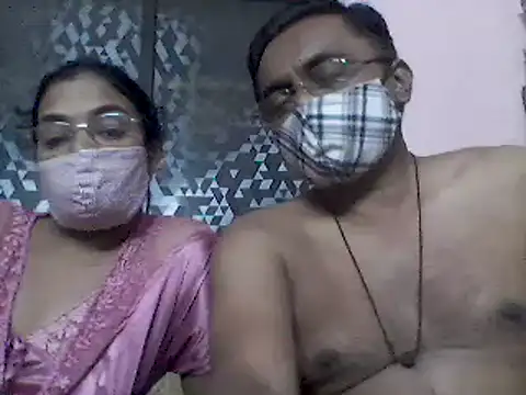 Snapshot of LOVEGURU_D chatting on 01-12-25, 06:38 LOVEGURU D online show from 01-12-25, 06:38