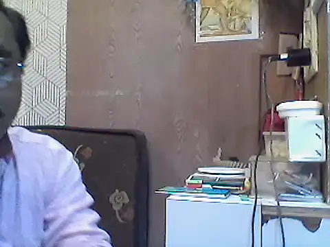 Snapshot of LOVEGURU_D chatting on 12-27-24, 03:04 LOVEGURU D online show from 12-27-24, 03:04
