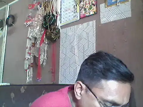 Snapshot of LOVEGURU_D chatting on 12-29-24, 09:28 LOVEGURU D online show from 12-29-24, 09:28