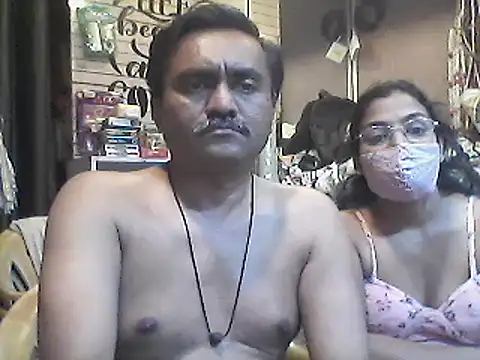 Snapshot of LOVEGURU_D chatting on 03-02-25, 06:03 LOVEGURU D online show from 03-02-25, 06:03