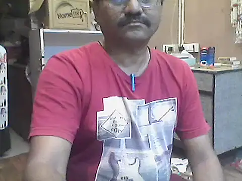 Snapshot of LOVEGURU_D chatting on 02-04-25, 03:26 LOVEGURU D online show from 02-04-25, 03:26