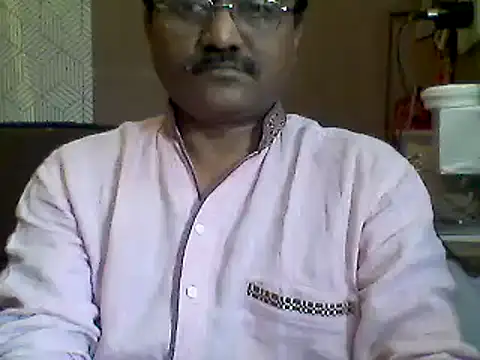 Snapshot of LOVEGURU_D chatting on 12-27-24, 08:02 LOVEGURU D online show from 12-27-24, 08:02