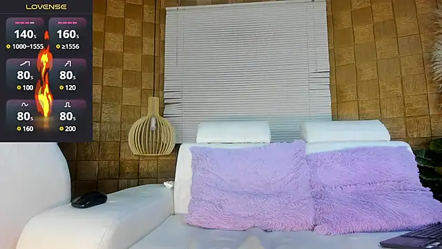 Snapshot of TOWERS21_ chatting on 02-04-25, 08:49 TOWERS21 online show from 02-04-25, 08:49