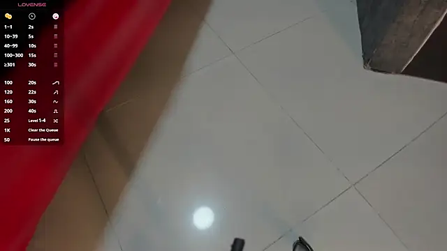 Snapshot of TOWERS21_ chatting on 03-12-25, 08:20 TOWERS21 online show from 03-12-25, 08:20