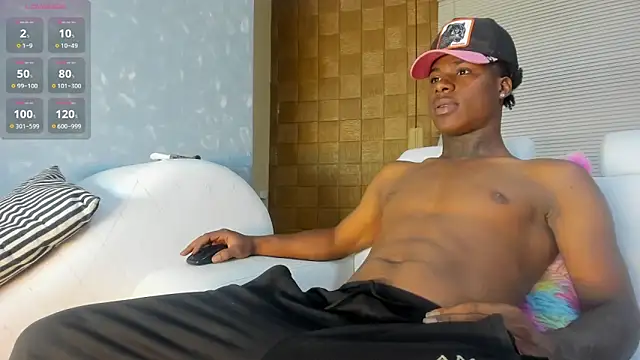 Snapshot of TOWERS21_ chatting on 01-24-25, 08:53 TOWERS21 online show from 01-24-25, 08:53