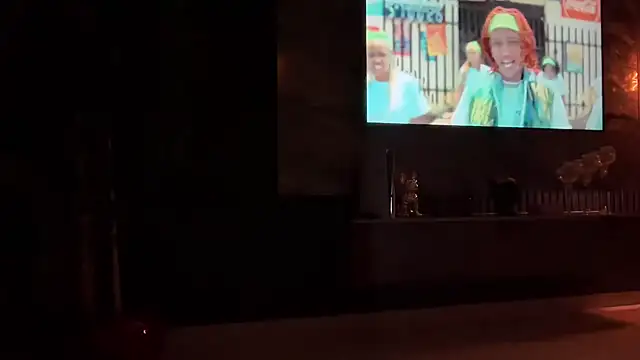 leaxoxo online show from 01-04-25, 11:06