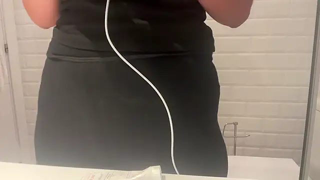 leaxoxo online show from 12-06-24, 09:51