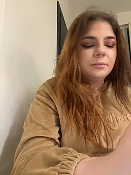 Snapshot of SophieRossie chatting on 12-13-24, 08:47 SophieRossie online show from 12-13-24, 08:47