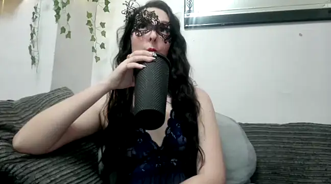 Snapshot of LexiSnowUK chatting on 02-28-25, 08:18 LexiSnowUK online show from 02-28-25, 08:18