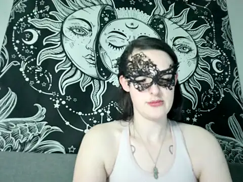 Snapshot of LexiSnowUK chatting on 02-05-25, 09:25 LexiSnowUK online show from 02-05-25, 09:25