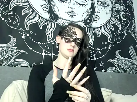 Snapshot of LexiSnowUK chatting on 02-06-25, 09:22 LexiSnowUK online show from 02-06-25, 09:22